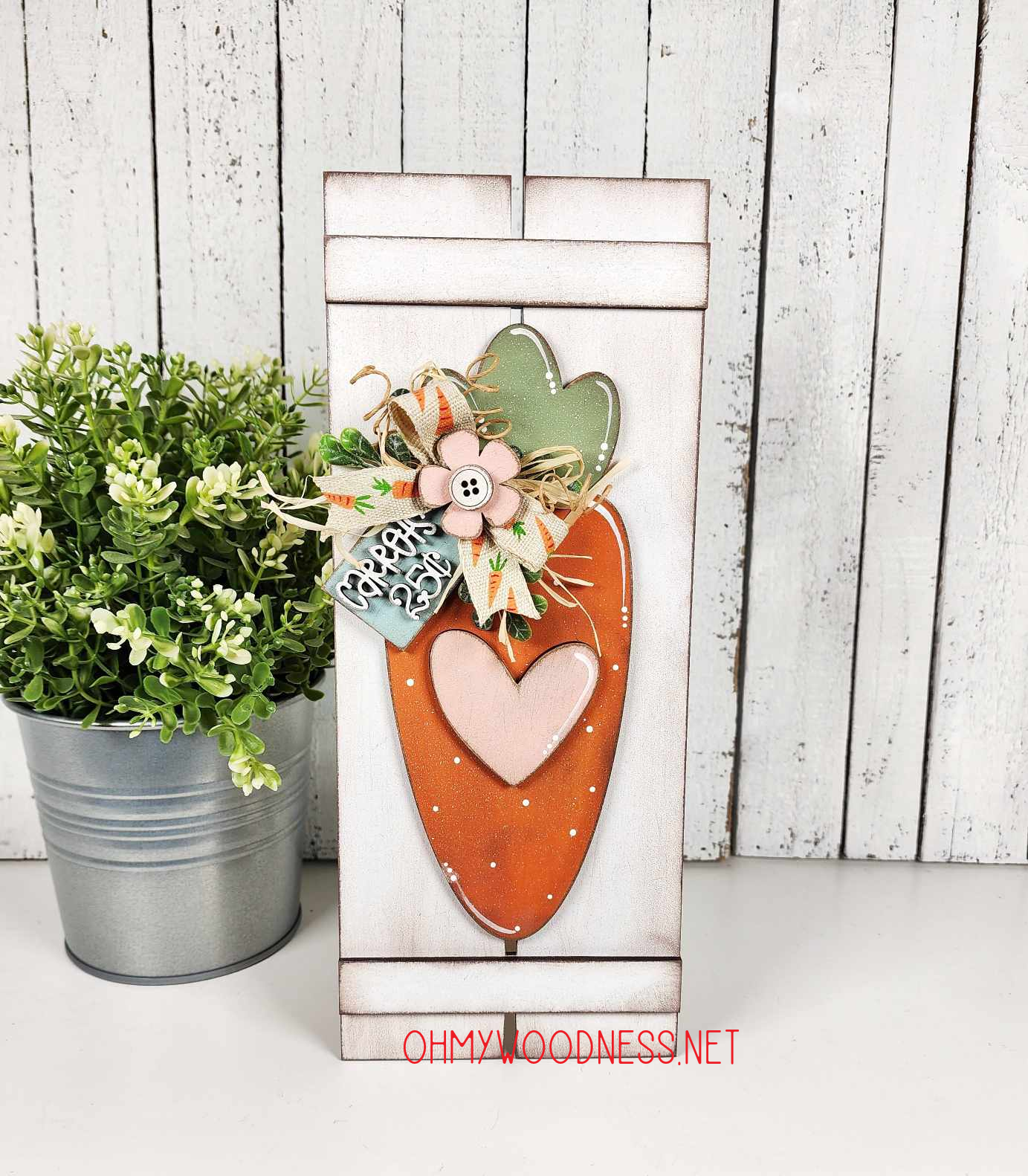 Carrot Pallet Shelf Sitter - DIY