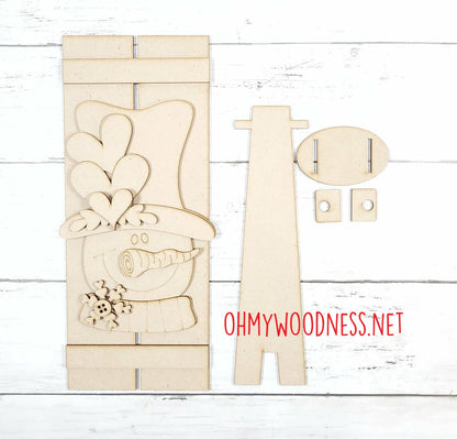 Snowman Pallet Shelf Sitter - DIY